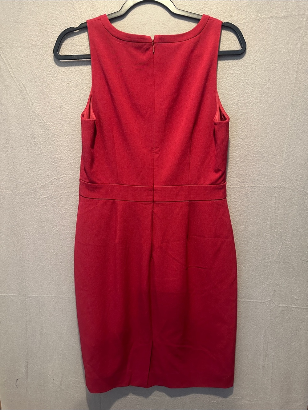 Mercantile Sleeveless Red Midi Sheath Dress with Waist Seam - Picture 3 of 4